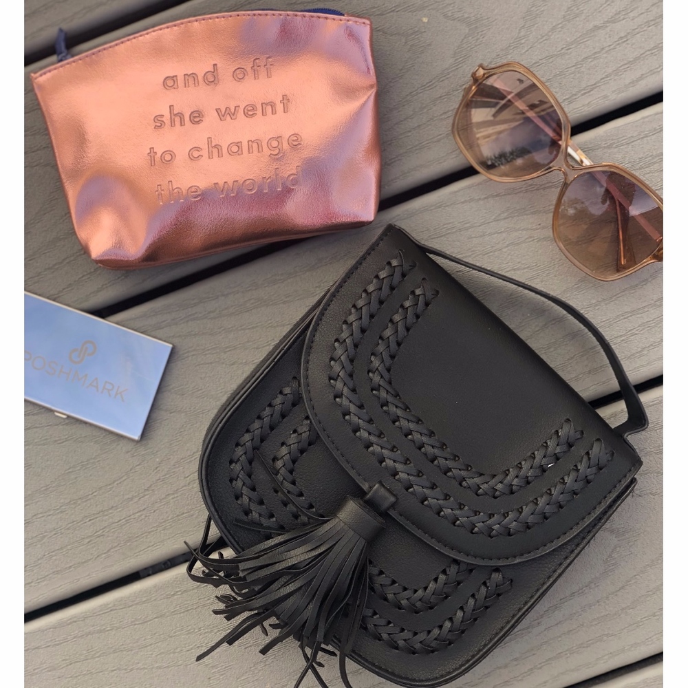 BROOKLYN Crossbody Bag - BLACK - Picture 1 of 3